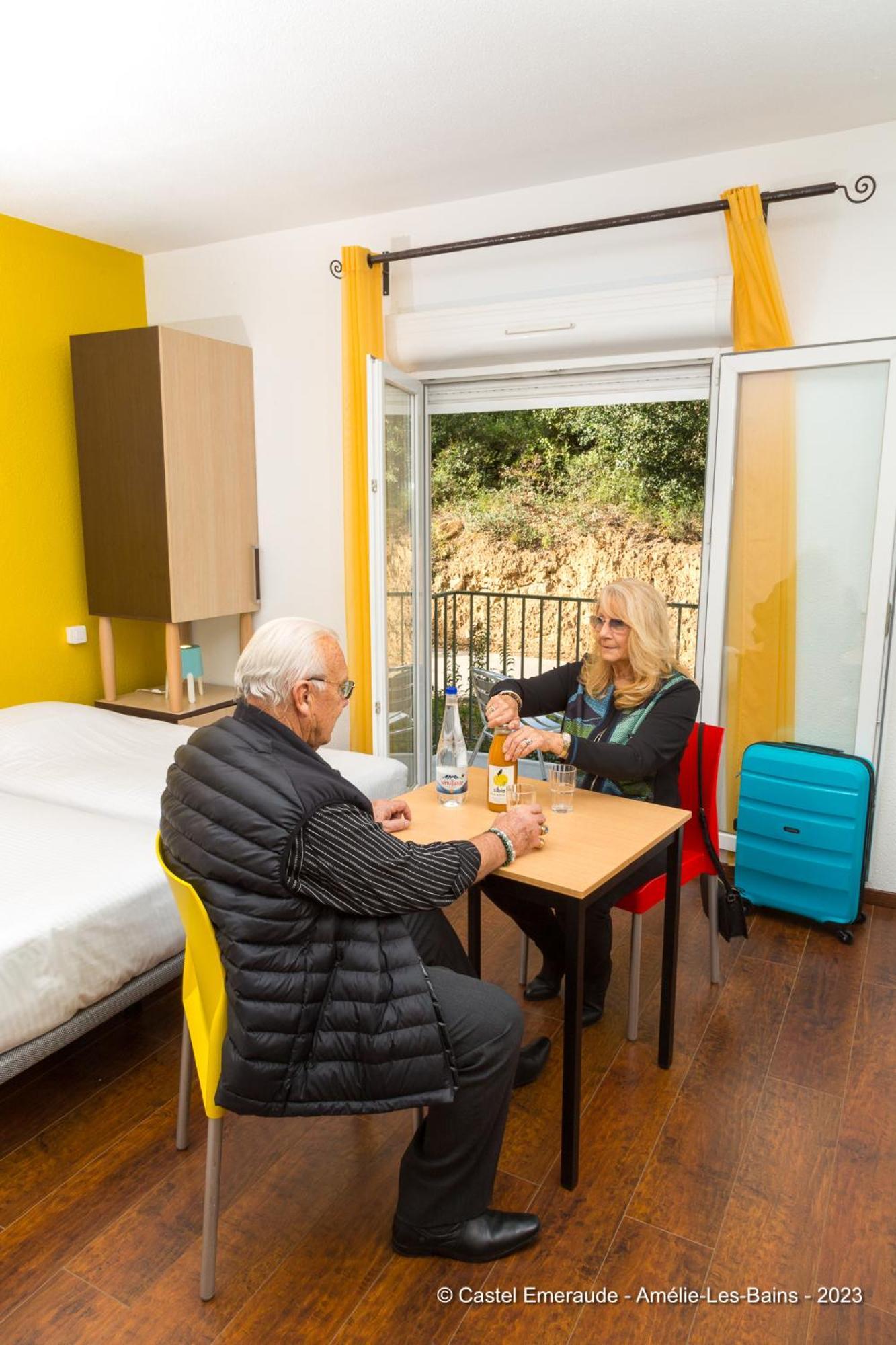 Appart'Hotel Castel Emeraude, Charme Et Caractere Amélie-les-Bains-Palalda Kültér fotó