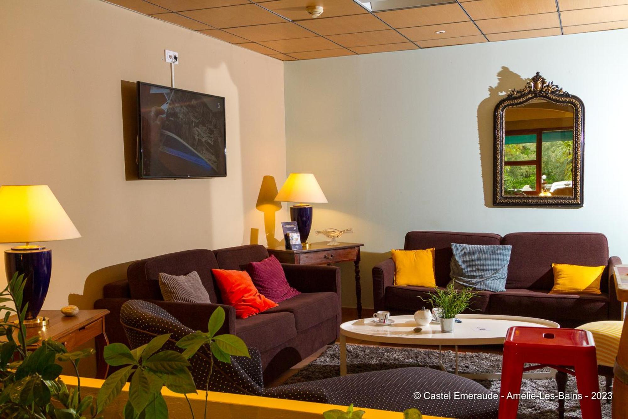 Appart'Hotel Castel Emeraude, Charme Et Caractere Amélie-les-Bains-Palalda Kültér fotó